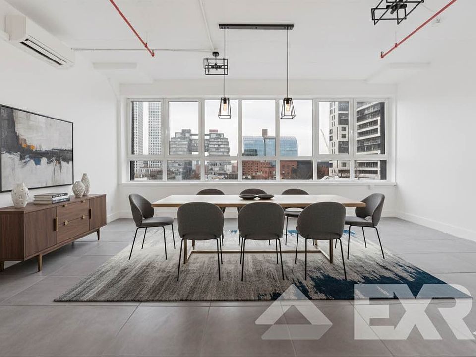 1st image of 315 Berry St #502
