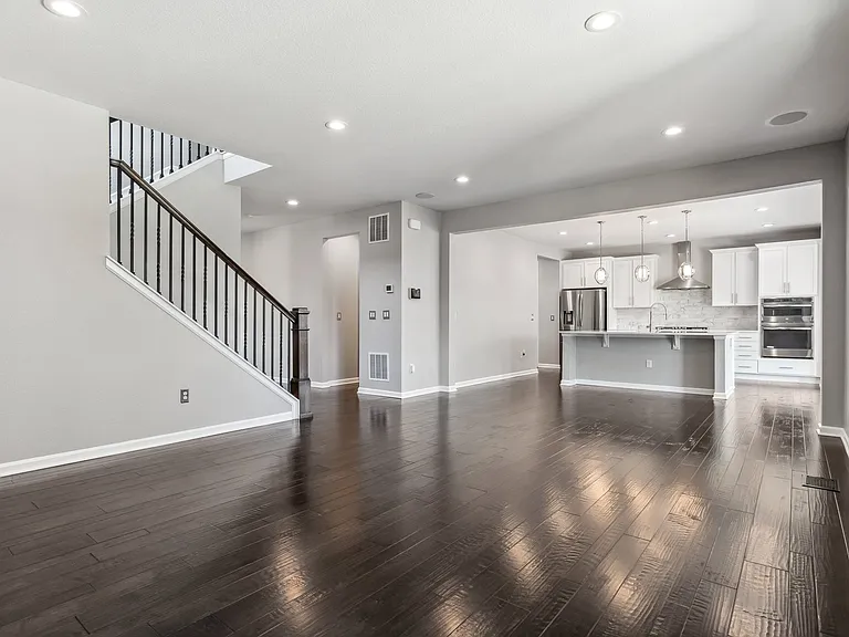 490 W Ridge Cir — Photo 11