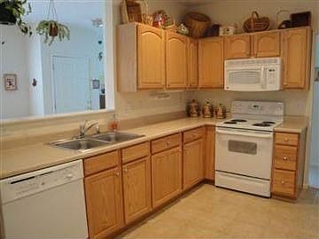 3rd image of 3703 Thorngate Dr