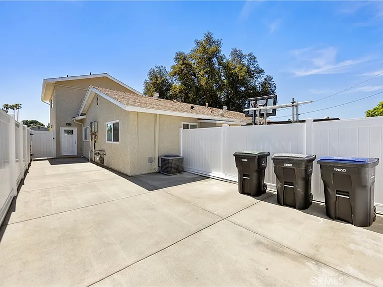 4273 Wheeler St — Photo 10