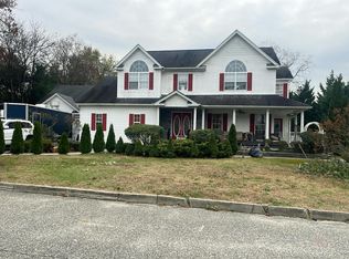 4 Domino Way, Centereach, NY 11720