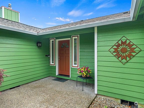 4th image of 2505 28th Avenue SE