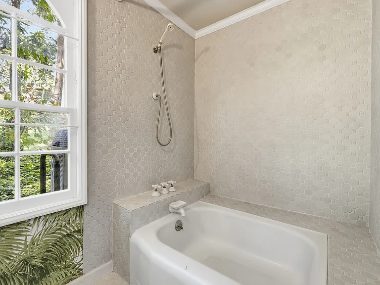 6782 Wing Point Rd NE — Photo 13