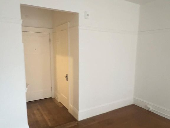 4th image of 602 Mason St APT 403