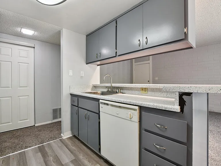 The Meadows Apartments — Photo 11