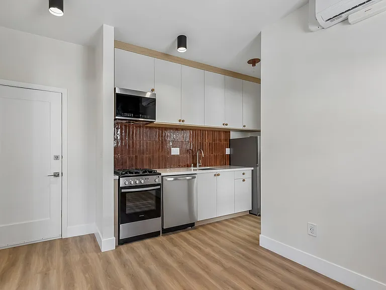 4452 Finley Ave #11 — Photo 7