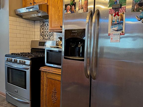 5th image of 3325 Colby Ln