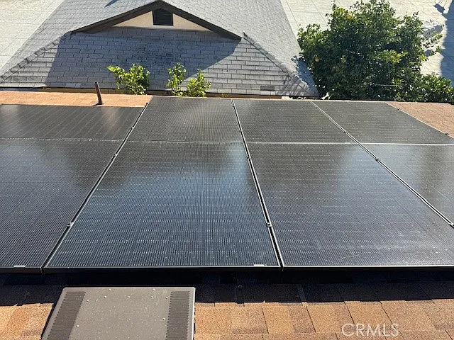 19258 Strathern St — Photo 34