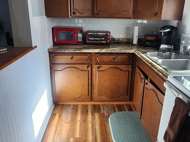203 Church St #4 — Photo 15