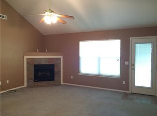400 Wagon Trail Ave, Lowell, AR 72745