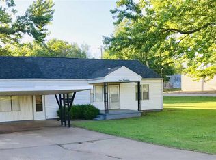 214 S 11th St, Perry, OK 73077