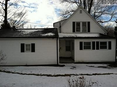5th image of 1471 Deermont Ave