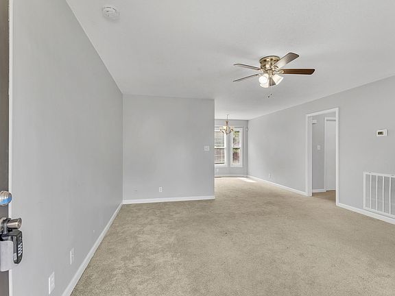 4th image of 2809 Teakwood Dr