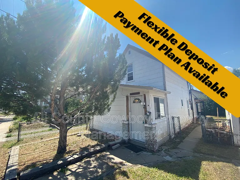 510 E Lewis St — Photo 1
