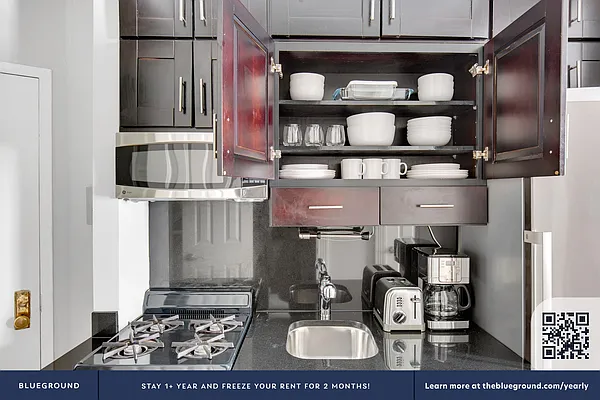 Rented by The Blueground | media 7