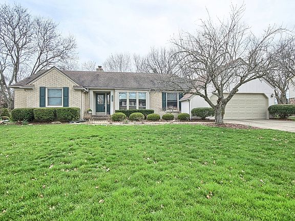 2nd image of 11961 Leighwood Dr