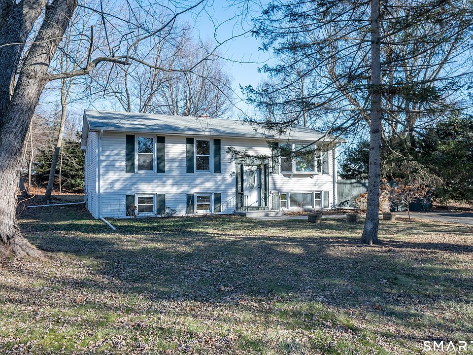 1st image of 31 Cheryl Drive