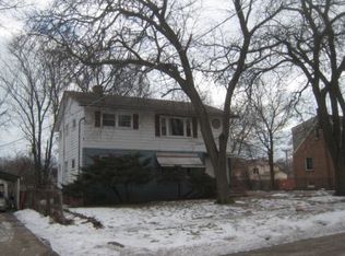 1011 Judge Ave, Waukegan, IL 60085