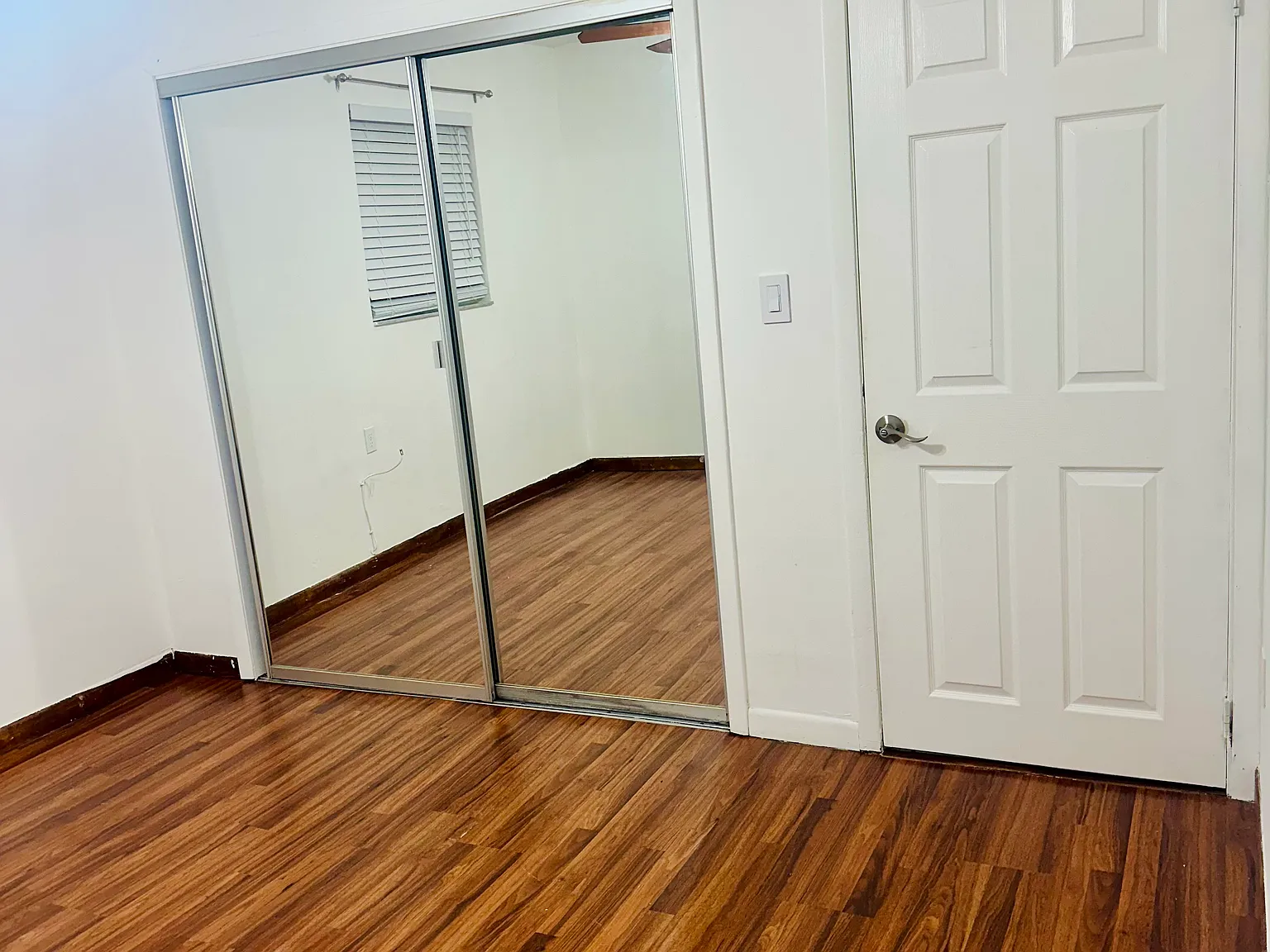 3 bed, 1.5 bath, 1370 sqft, $3,150 — Photo 3