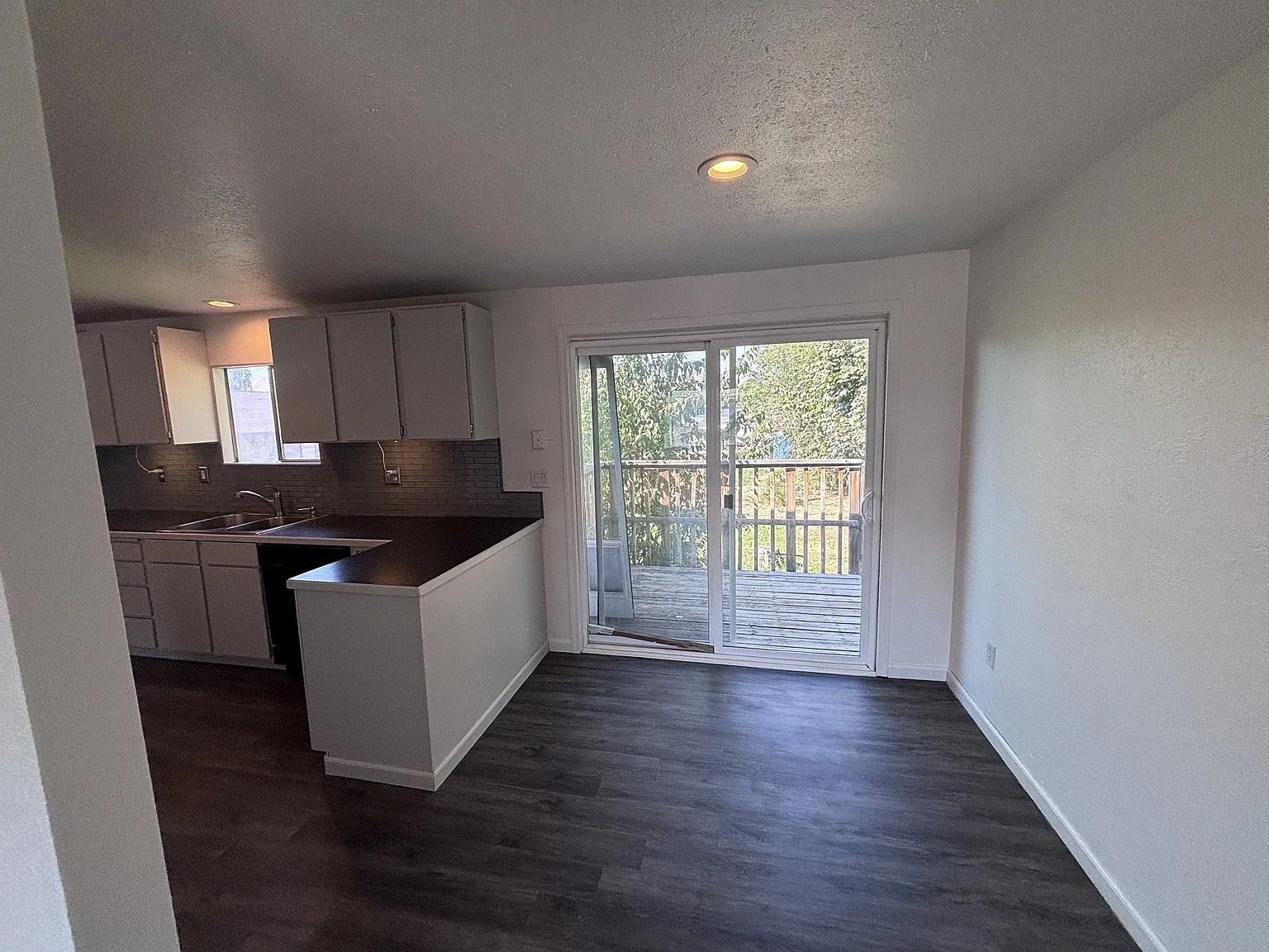 2 bed, 1145 sqft, $1,395 — Photo 3