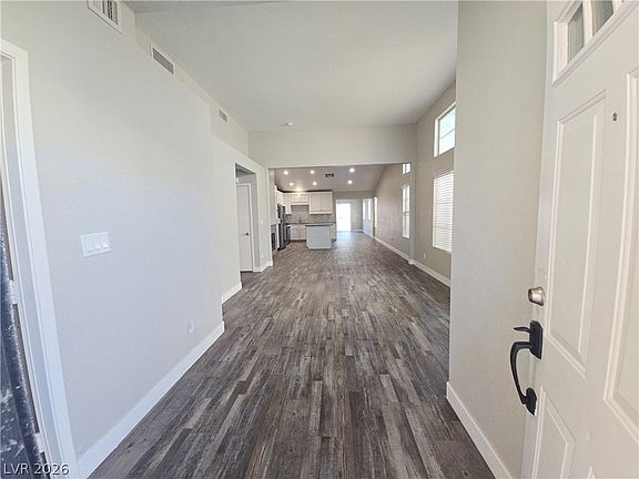 2nd image of 1613 Golden Glen Ct