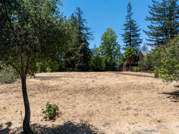 128 Toyon Ct, Woodside, CA 94062