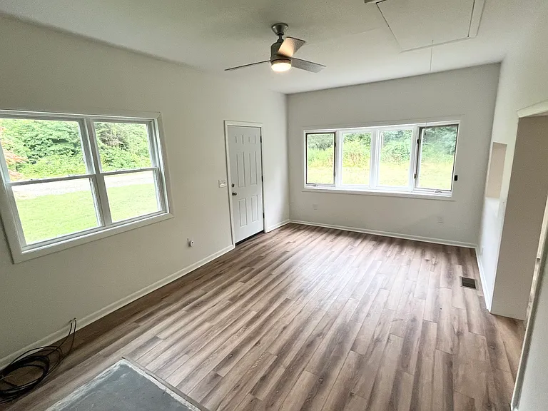 76 Gilliver Rd — Photo 8