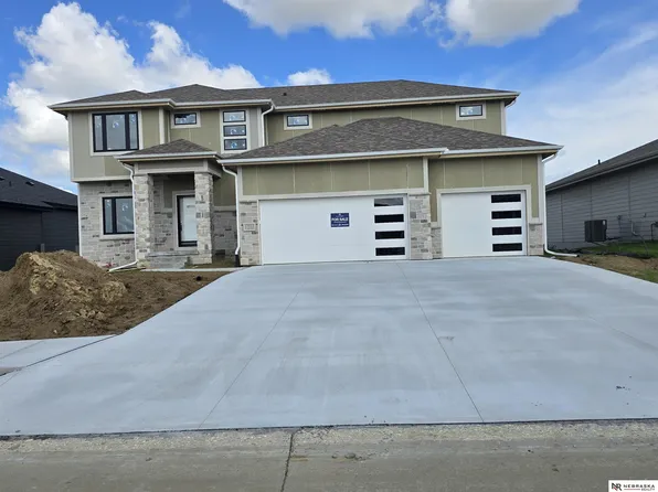 10911 N 161st Ave, Bennington, NE 68007