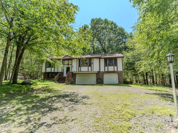 53 Windsor Rd, Hawley, PA 18428