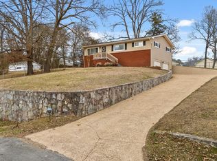 268 Lawrence Dr, Rossville, GA 30741