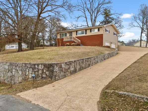 268 Lawrence Dr, Rossville, GA 30741