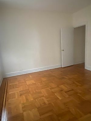 3rd image of 109-24 Parklane #4