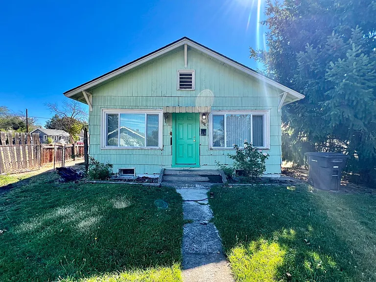803 S 14th Ave — Photo 1