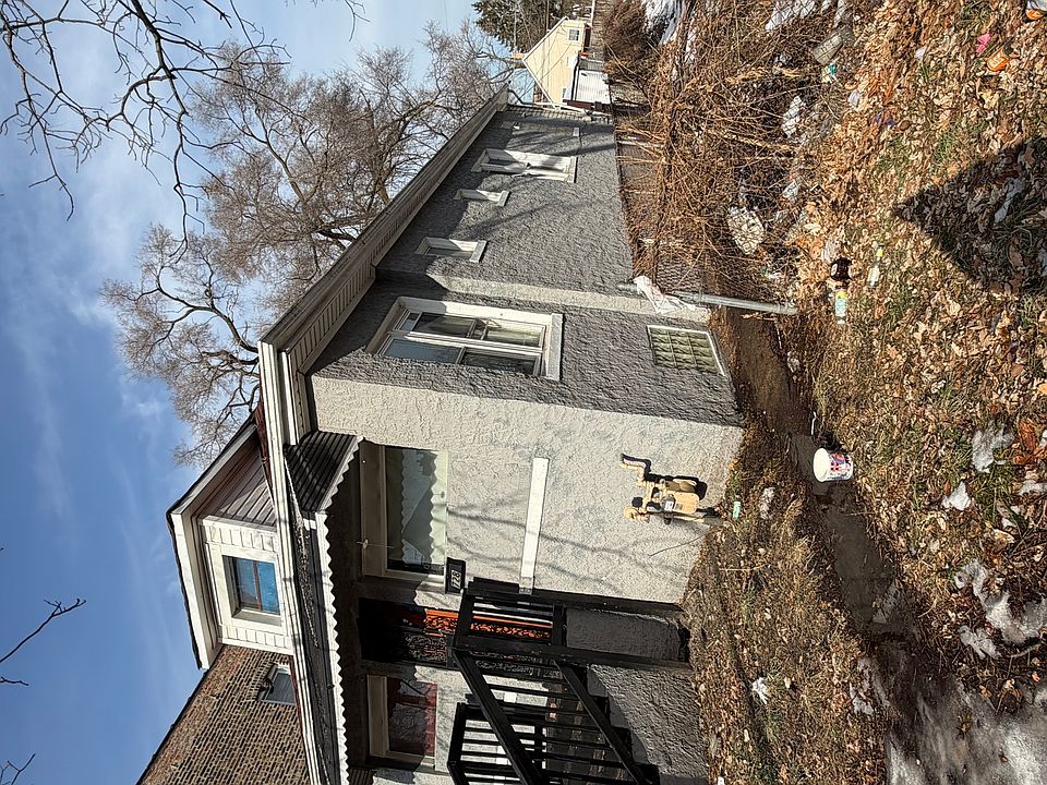 2nd image of 728 E 92nd Pl