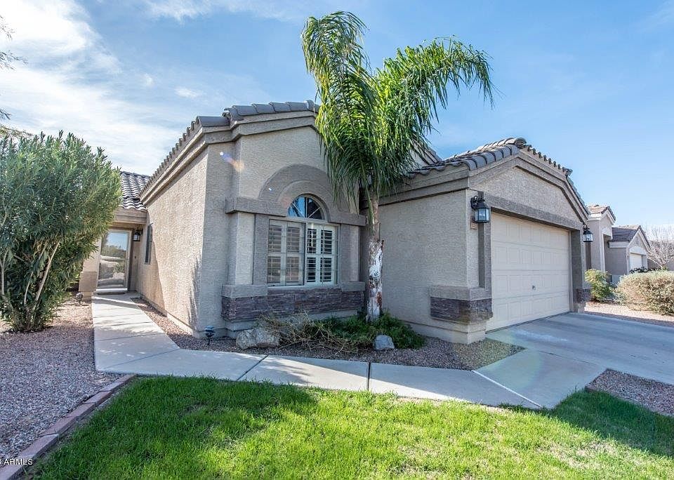 1st image of 1669 E Balboa Dr