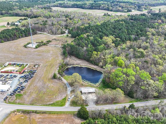 2nd image of 7301 Wolf Pond Rd