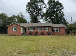 711 10th St W, Tifton, GA 31794