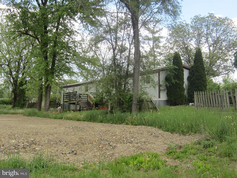 2nd image of 1214 Virginia Ave
