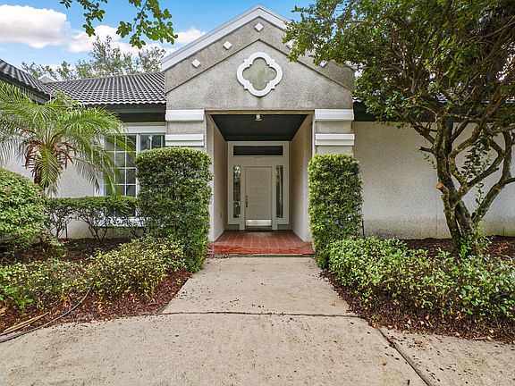 2nd image of 8450 Papelon Way