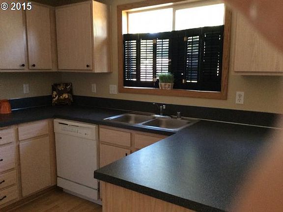 2nd image of 5919 NE 81st Ave