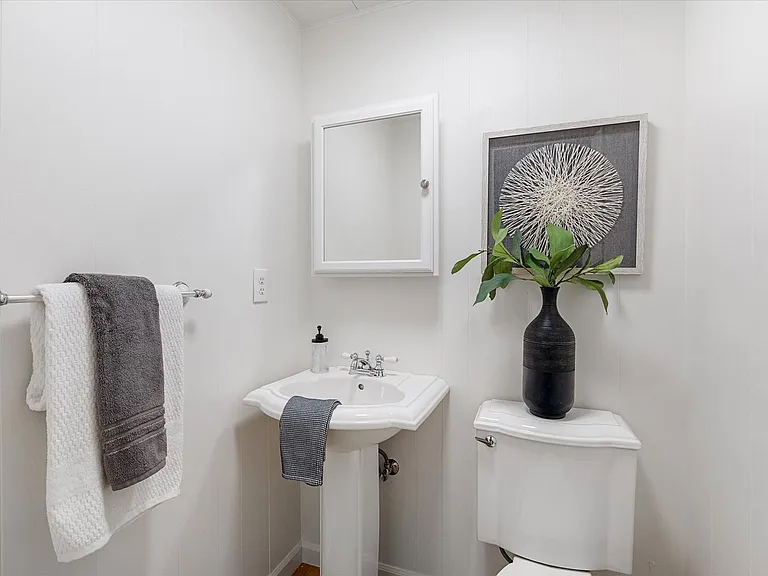9226 NE 184th Pl — Photo 15