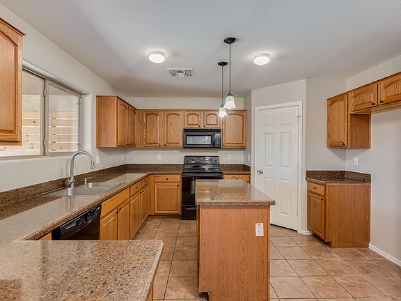 2nd image of 2293 W San Tan Hills Dr