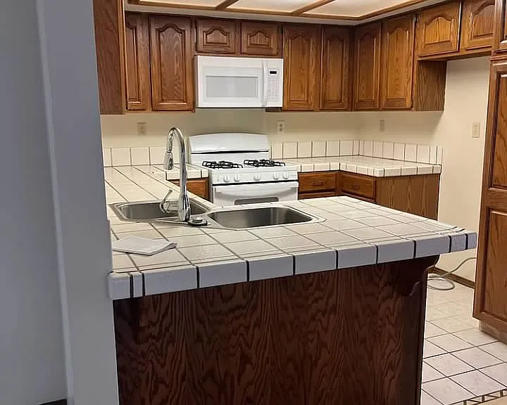 600 Woodmount Dr — Photo 36