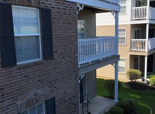 324 Saravalle Dr, Saint Peters, MO 63376