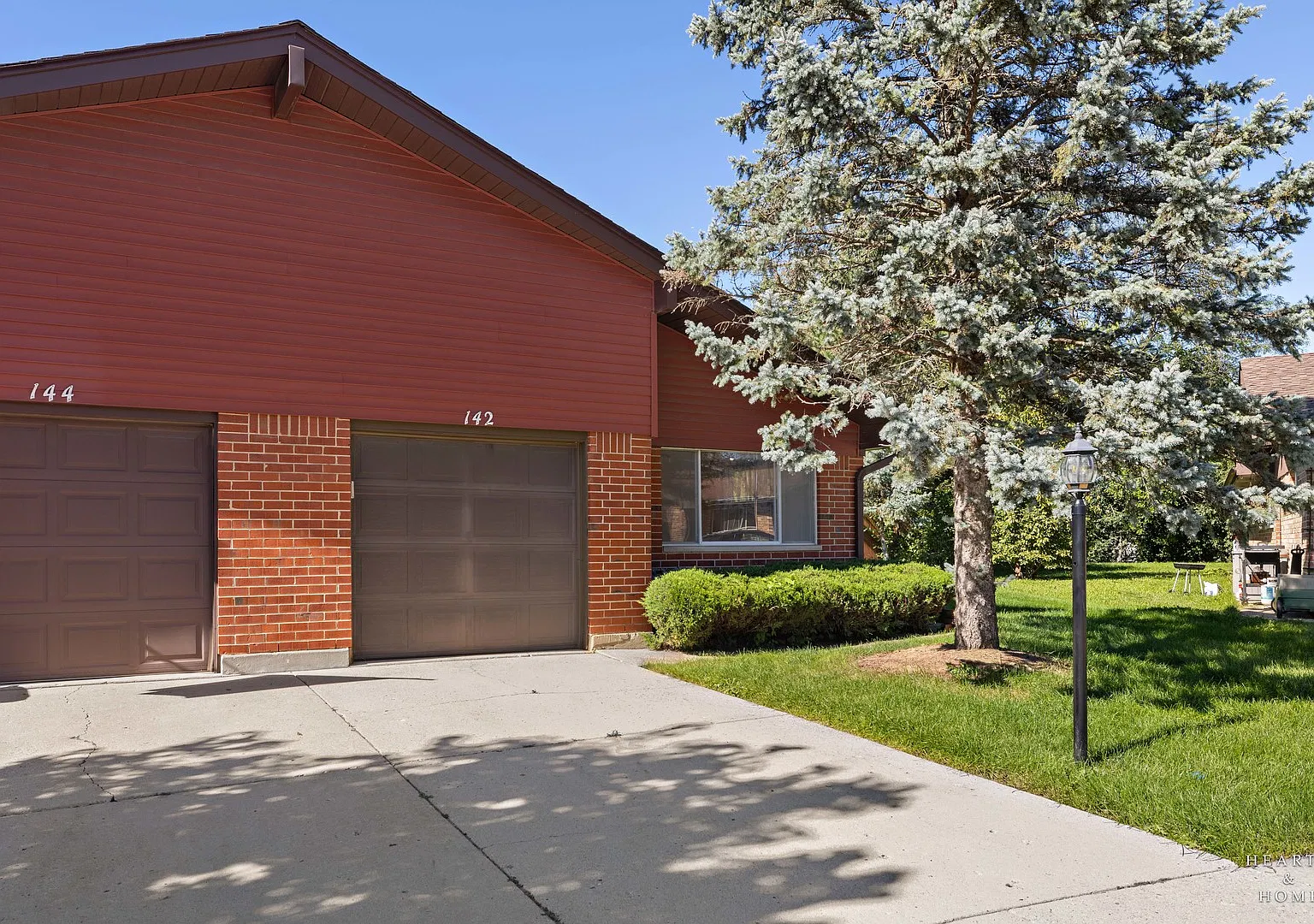 3 bed, 1325 sqft, $2,395 — Photo 1