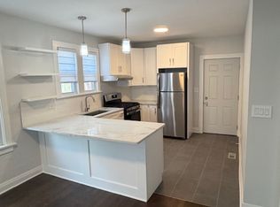 224 Burchell Ave, Highwood, IL 60040