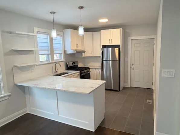 224 Burchell Ave, Highwood, IL 60040