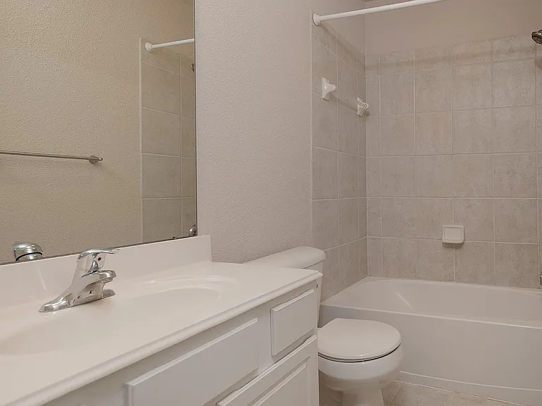 47 N Spinning Wheel Cir — Photo 22