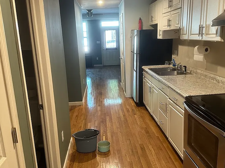 104 N Lehigh Ave — Photo 2
