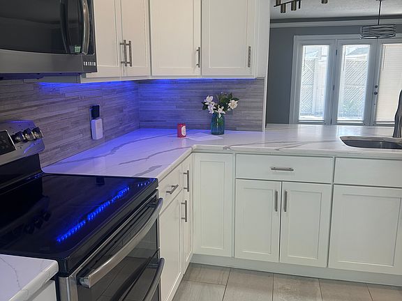 5th image of 14097 Trouville Dr